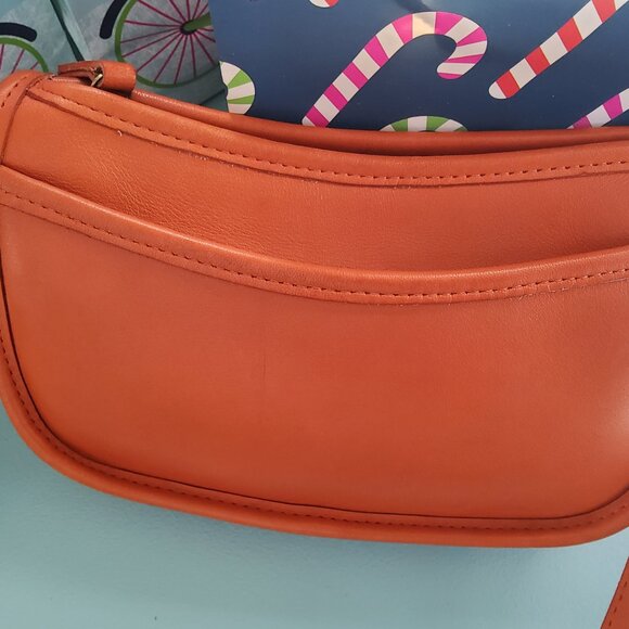 Vintage Coach Wendie Crossbody Handbag 9031 in Tangerine Rare Color + Hangtag - Picture 2 of 9